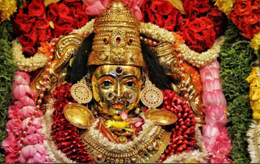 Explore Shringeri, the sacred pilgrimage town near Chikkamagaluru, known for its ancient temples, spiritual heritage, and serene surroundings. Stay at a peaceful farmhouse homestay for a divine retreat.